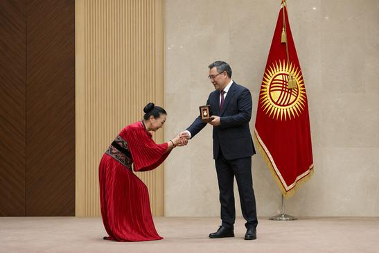 Президентга таъзим